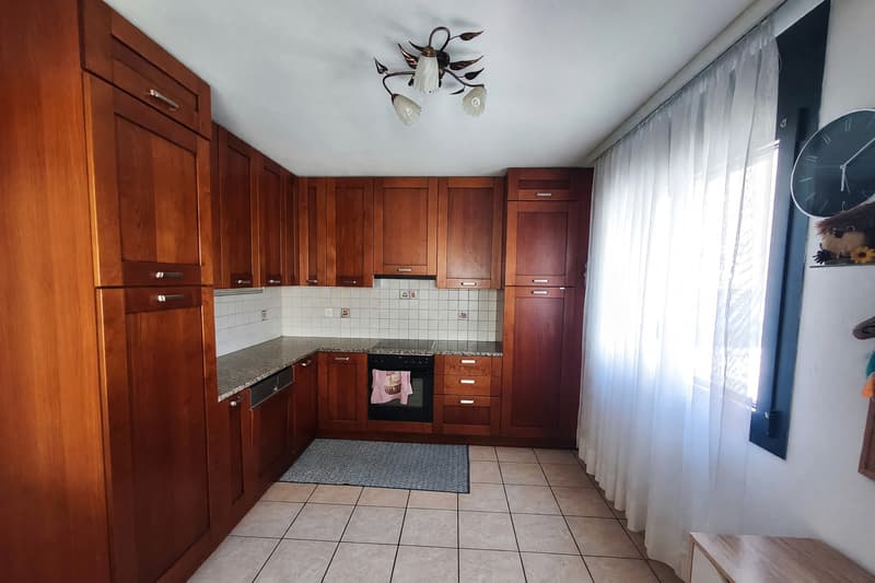 Villetta 5,5 con giardino di 300 mq e mansarda abitabile (7)