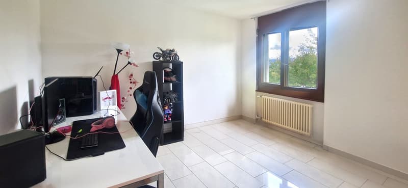 Moderno ampio 4,5 ristrutturato con terrazzo coperto e balcone. (5)
