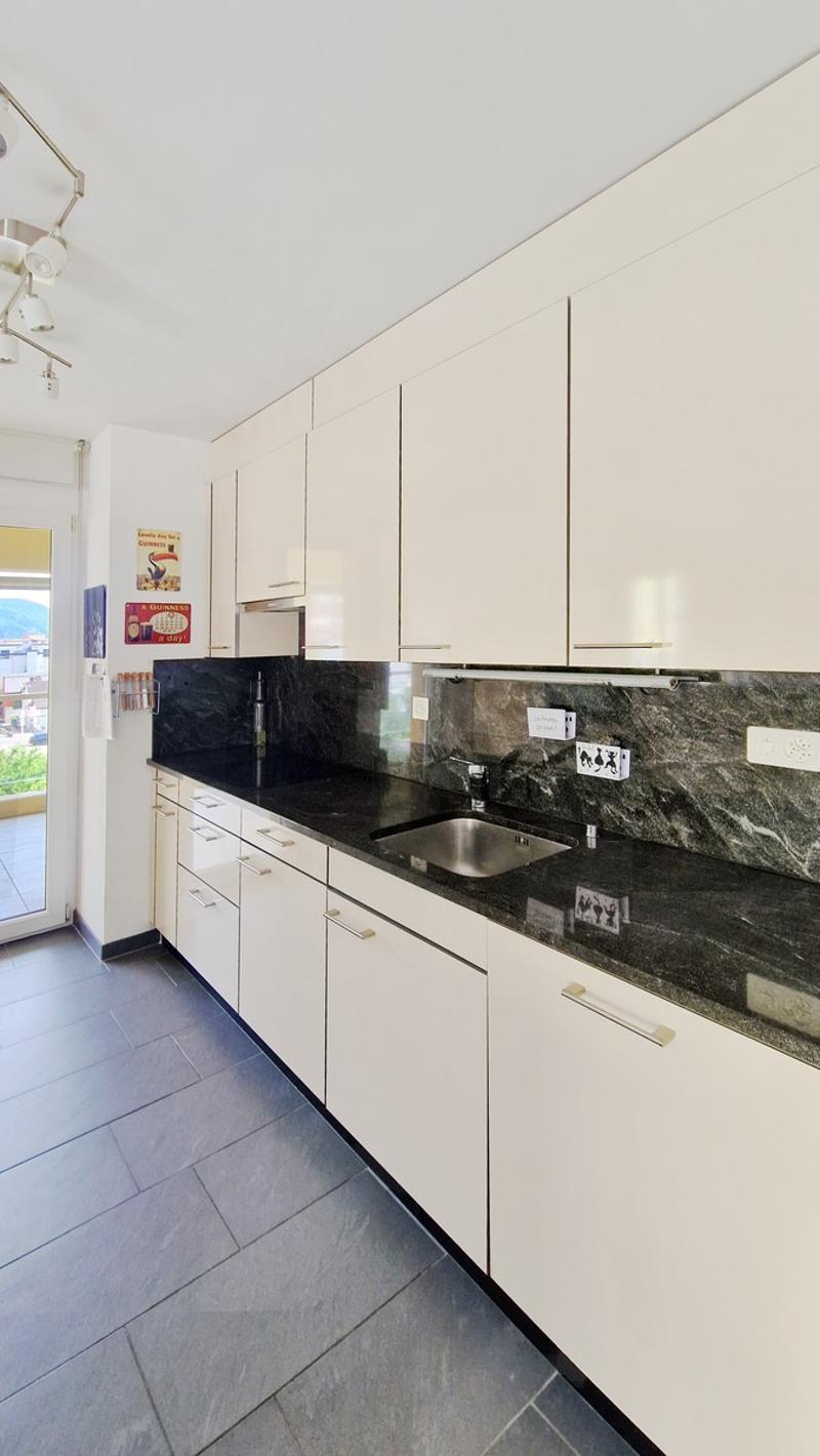 Bellissimo 3,5 in zona residenziale con terrazza coperta panoramica. (5)