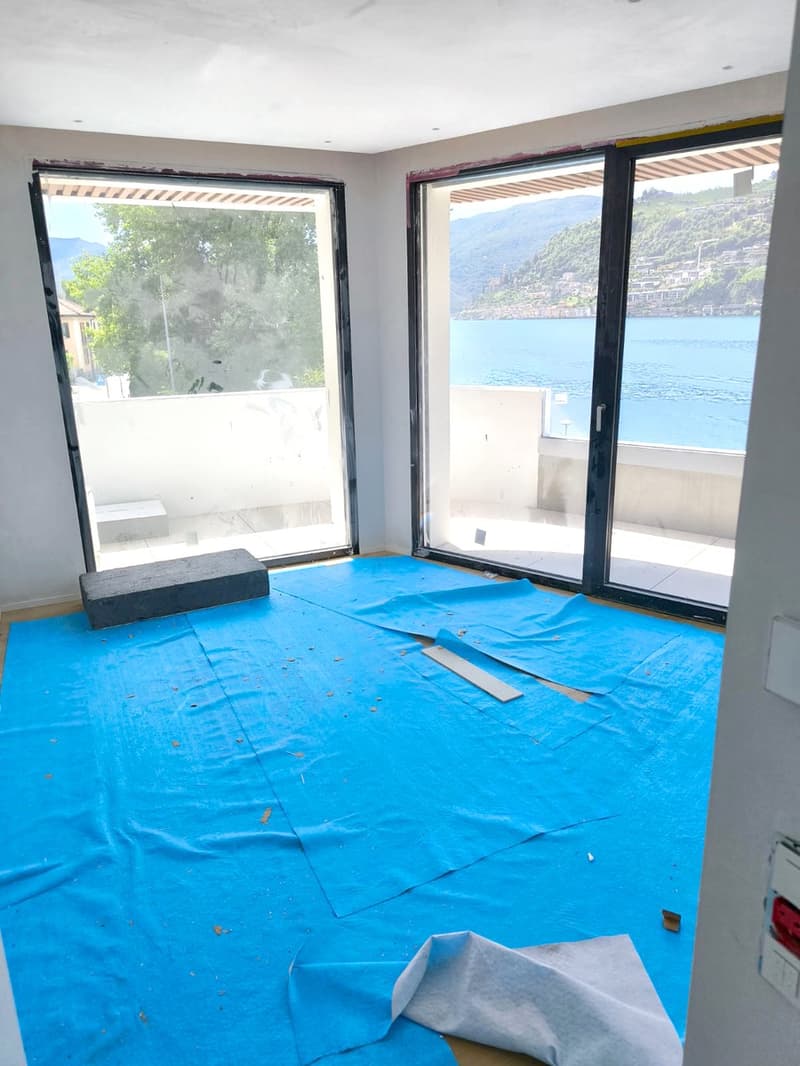 Prestigiosa villa 4,5 vista lago con rooftop e posto barca privato (6)