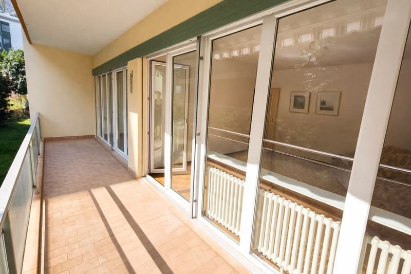 Gradevole luminoso appartamento 2,5 locali con ampio balcone (5)