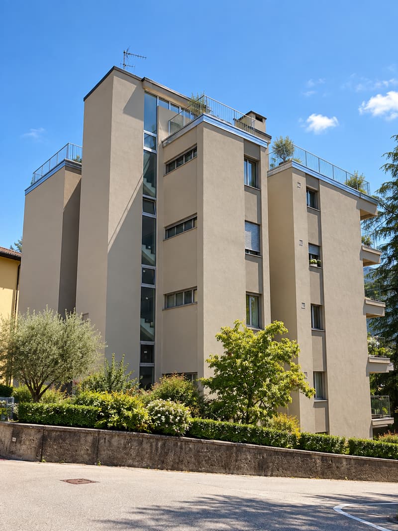 Prestigioso 5,5 ristrutturato in alto standing con terrazzo vista lago (9)