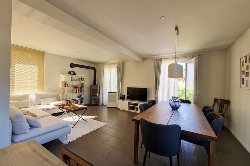 Moderno appartamento 3,5 locali ristrutturato a nuovo con terrazza (3)