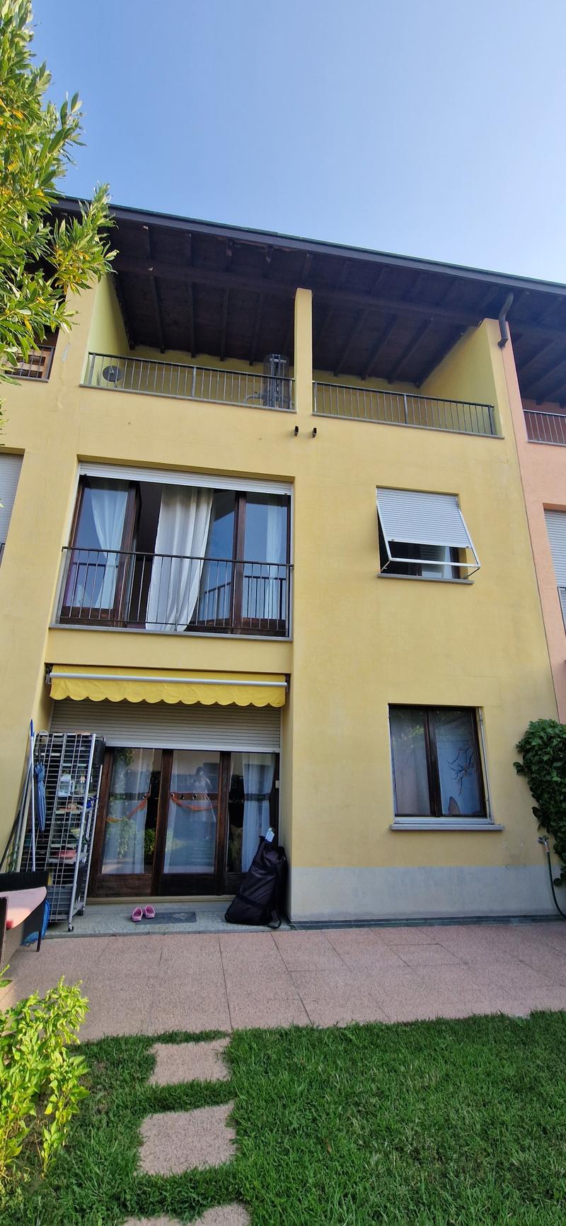 Ampissima villetta contigua 6,5 con terrazza panoramica e giardinetti (18)