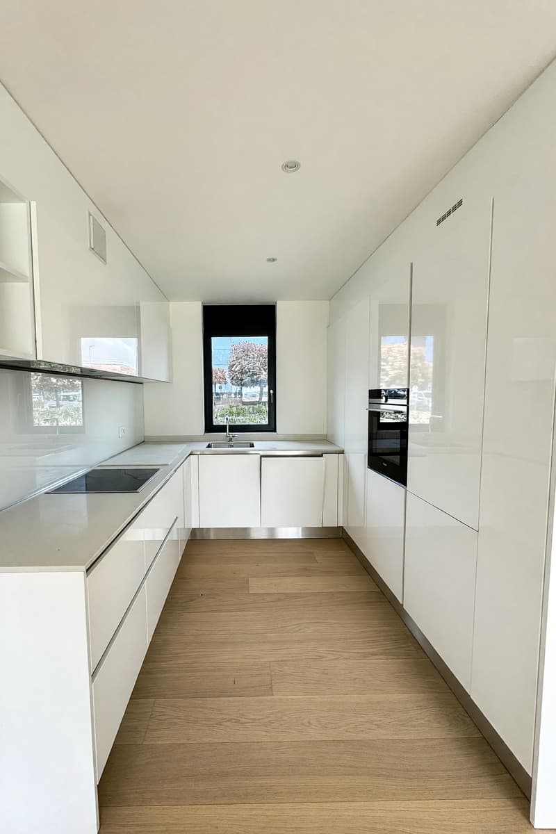 Appartamento 3,5 di primo ingresso con terrazzo coperto a Caslano (4)