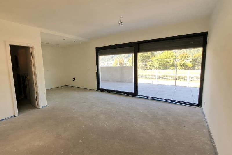 Duplex 3,5 vista lago con giardino e possibilità residenza secondaria (4)