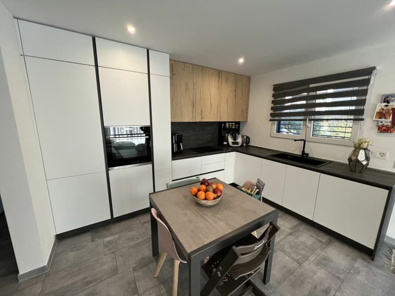 Moderna casa bifamiliare individuale, di 4.5 +3.5 locali con ampio giardino (3)