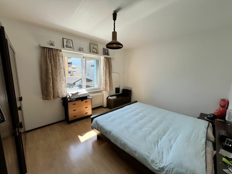 Casa Bifamiliare di 2.5+5.5 locali con terreno (9)