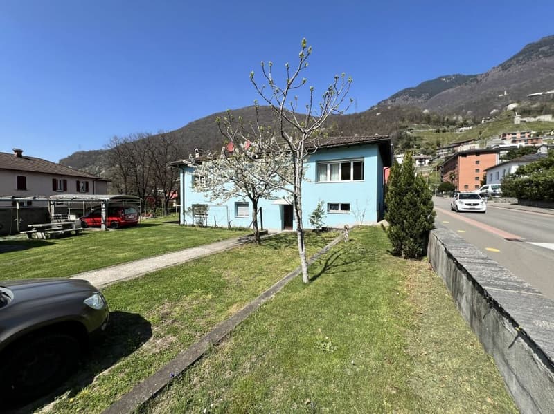 Casa Bifamiliare di 2.5+5.5 locali con terreno (16)