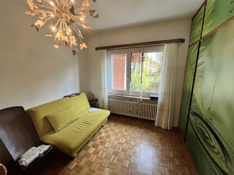 Casa bifamiliare con ampio spazio verde (9)