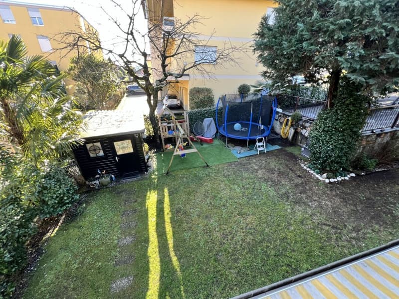Casa Uni-bifamilare di 3.5 + 3.5 locali con giardino (18)