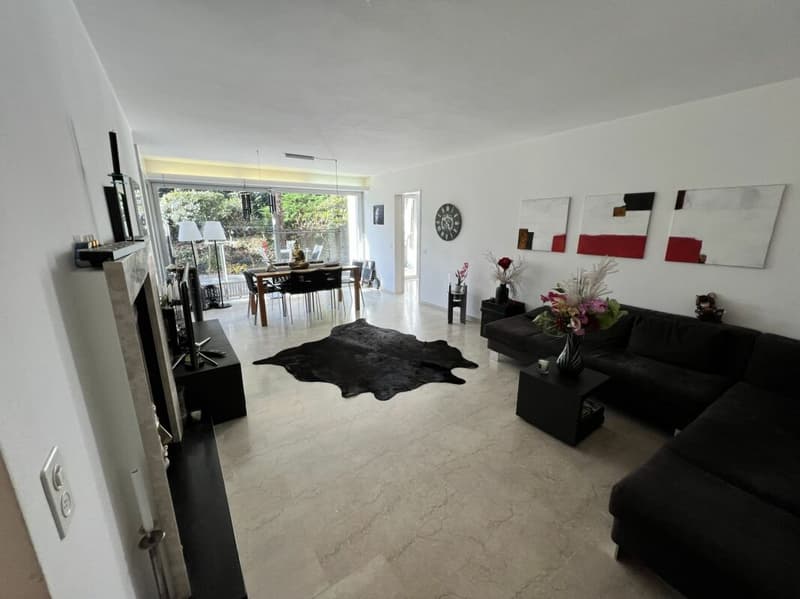 Appartement élégant de 2,5 pièces avec jardin (4)