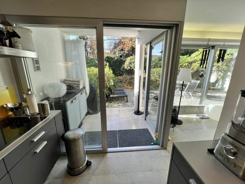 Appartement élégant de 2,5 pièces avec jardin (10)