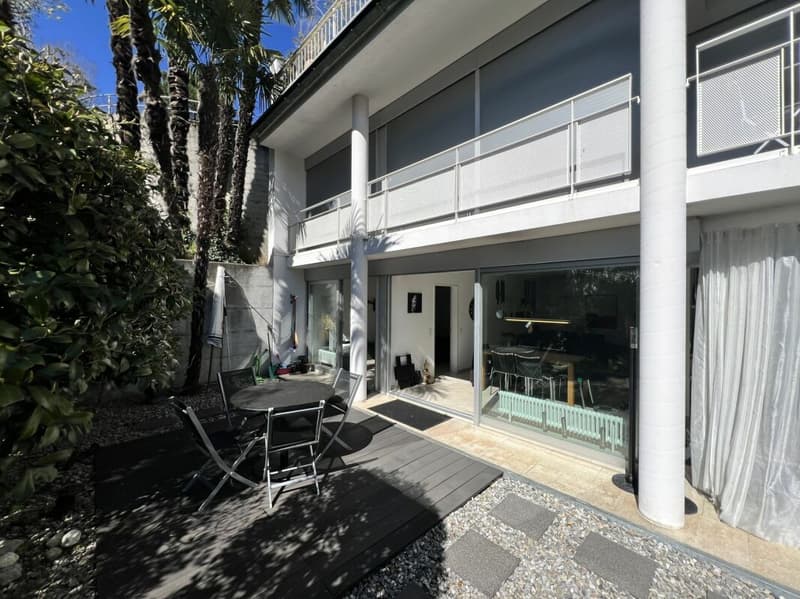 Appartement élégant de 2,5 pièces avec jardin (13)