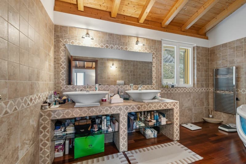 Single-family house with 4.5 rooms + hobby room + garden and land (17)