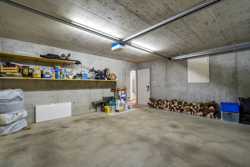 Single-family house with 4.5 rooms + hobby room + garden and land (24)