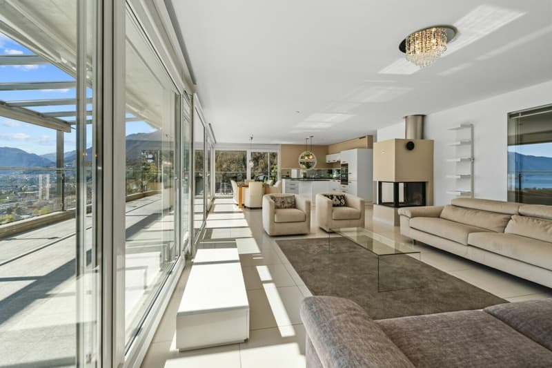 Appartamento 5.5 locali con piscina e vista mozzafiato (3)