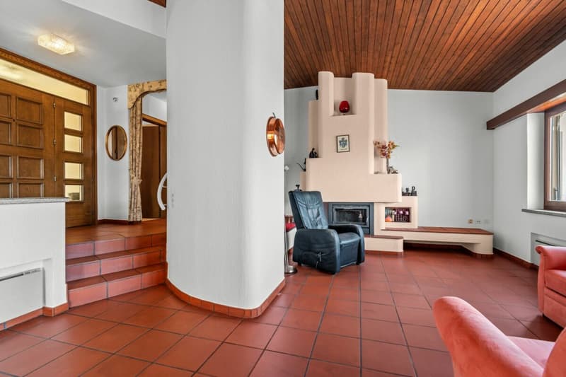 Beautiful 8.5-room semi-detached house with swimming pool and breathtaking views (3)