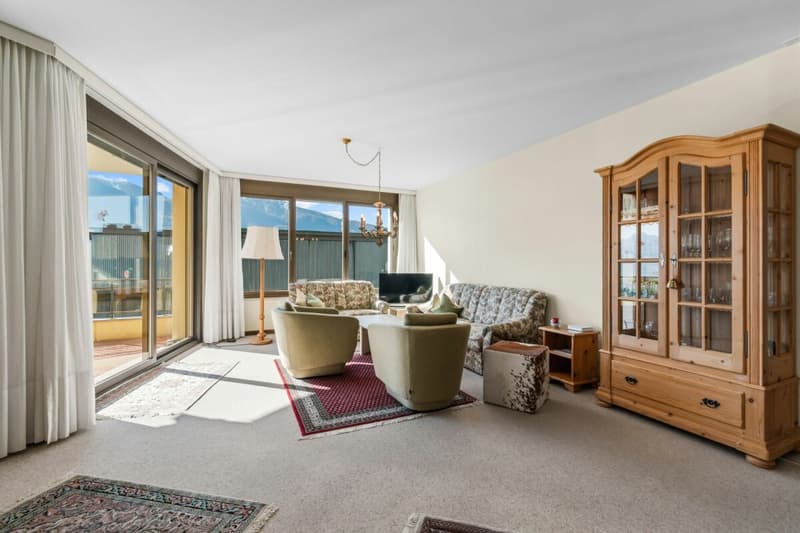 3.5-Zimmer-Wohnung mit überdachter Terrasse und wunderschönem Seeblick (4)