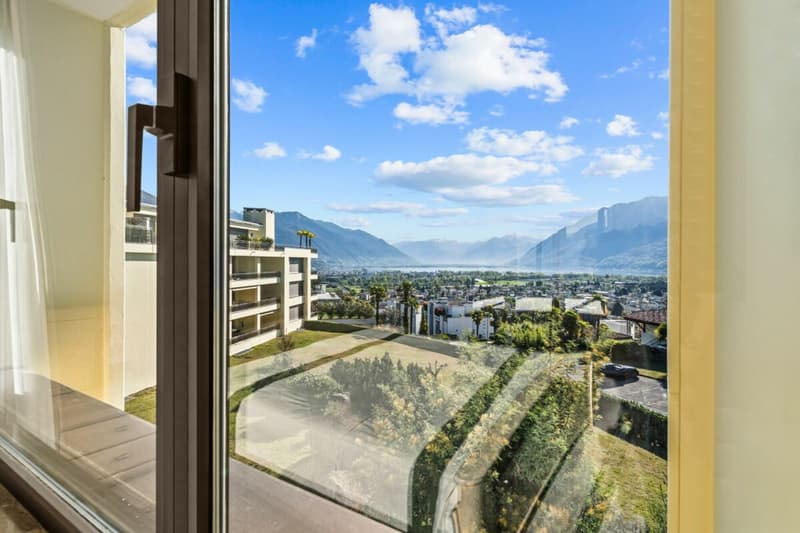 3.5-Zimmer-Wohnung mit überdachter Terrasse und wunderschönem Seeblick (9)