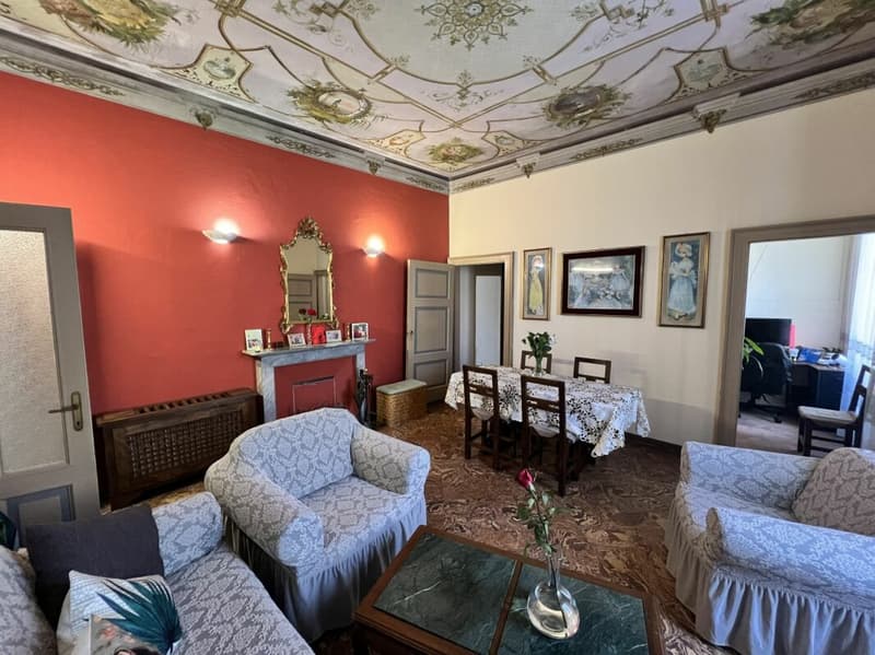 5-Zimmer-Wohnung mit Balkon und teilweisem Seeblick (7)