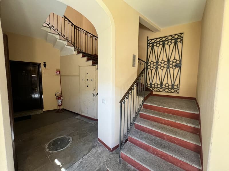 5-Zimmer-Wohnung mit Balkon und teilweisem Seeblick (3)