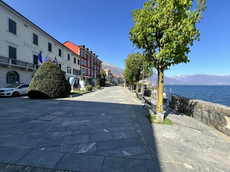 5-Zimmer-Wohnung mit Balkon und teilweisem Seeblick (16)