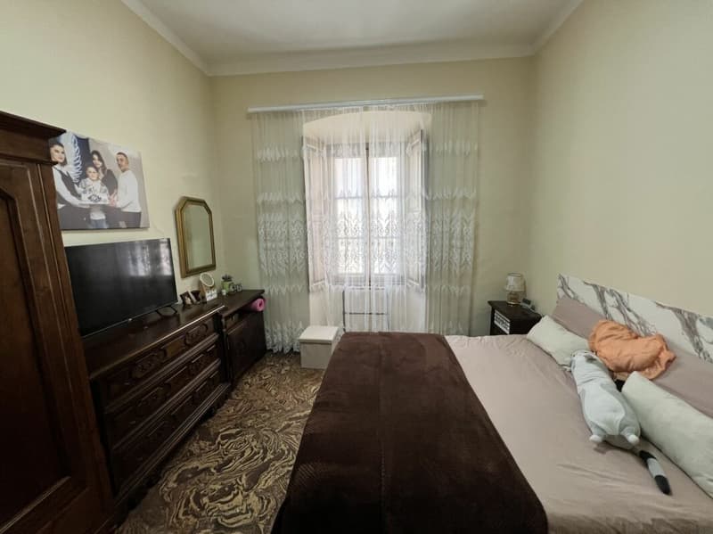5-Zimmer-Wohnung mit Balkon und teilweisem Seeblick (11)