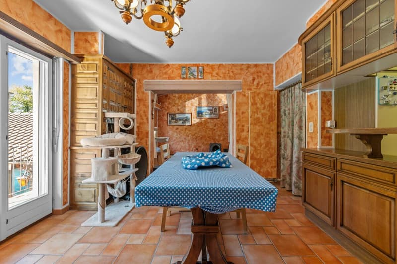 Prestigiosa villa bifamiliare con piscina e grottino (6)