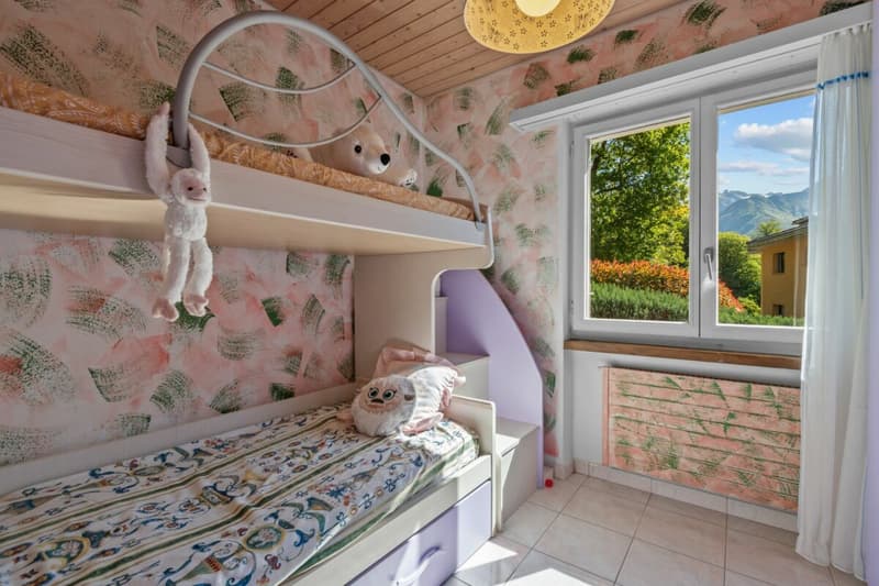 Prestigiosa villa bifamiliare con piscina e grottino (13)
