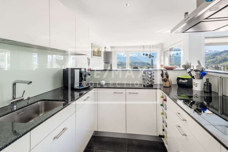 Attika-Feeling mit Pilatusblick: Exklusive 5½-Zimmer-Maisonettewohnung (7)