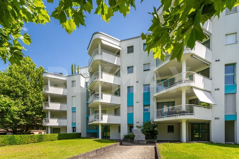 Helle 2½-Zimmer Wohnung am See mit zwei schönen Balkone (4)