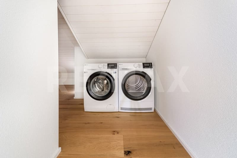 Kernsanierte 3½-Zimmer-Wohnung im Dachgeschoss (WHG-301) (12)