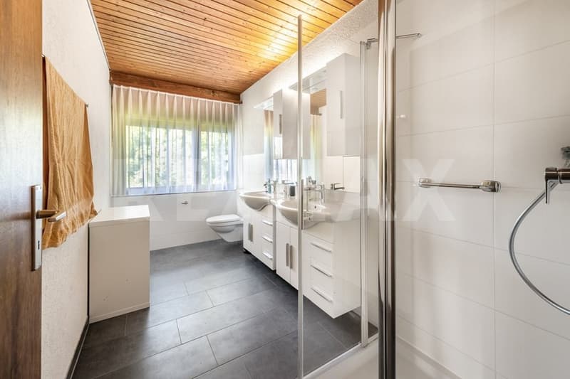 Viel Platz, viel Natur und grosses Potenzial Grosszügiges Einfamilienhaus in Schwarzenberg (11)