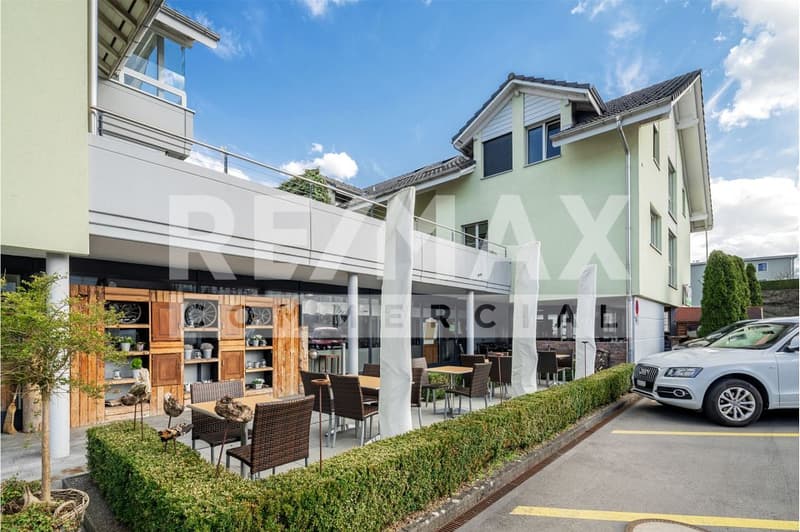 "Vielseitige Gewerbeimmobilie in Hellbühl: Moderne Gastronomie und flexible Nutzungsmöglichkeiten" (1)