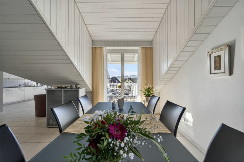 Ein Zuhause mit Aussicht gepflegt und zentral gelegen (5)
