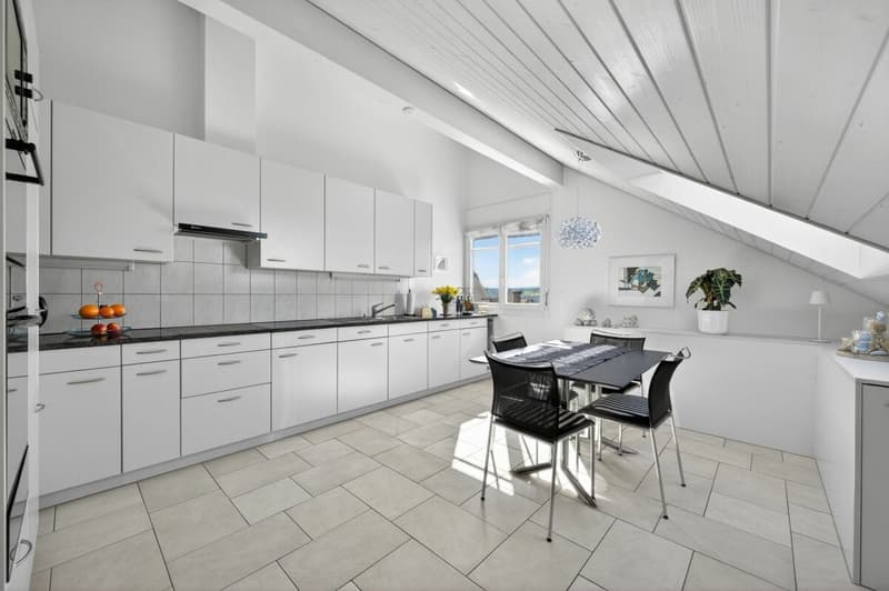 Ein Zuhause mit Aussicht gepflegt und zentral gelegen (3)
