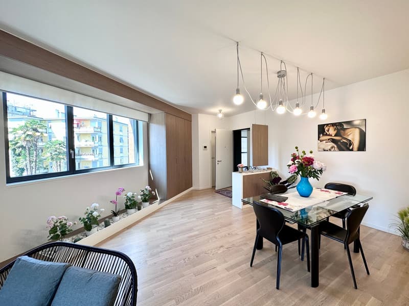 147 Mq 2 parcheggi 2 cantine (3)