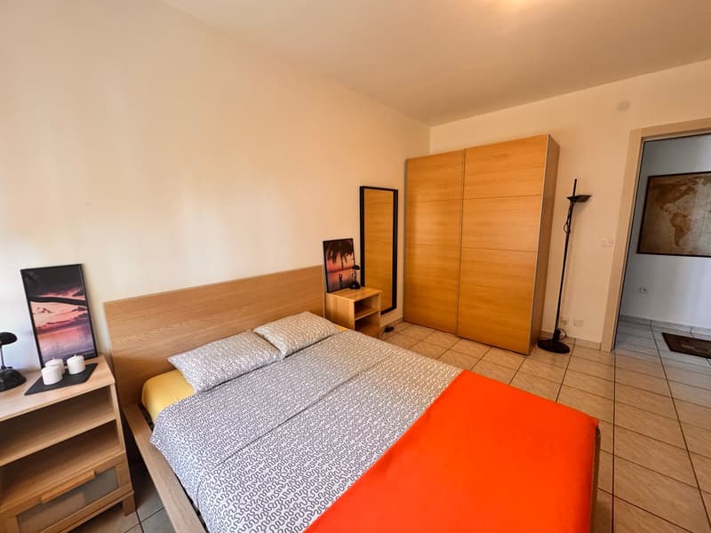 Elegante appartamento di 2.5 locali con vista panoramica a Lugano (7)