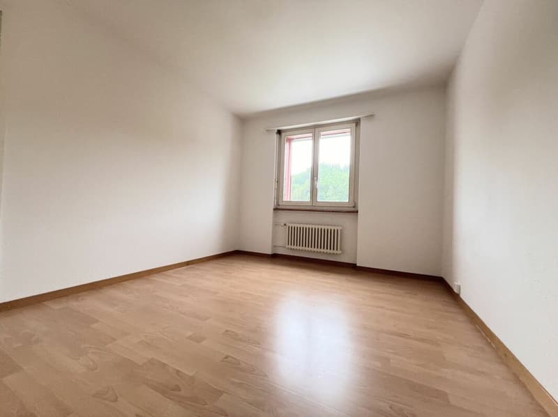 Attraktive und preiswerte 4.5-Zimmerwohnung (4)