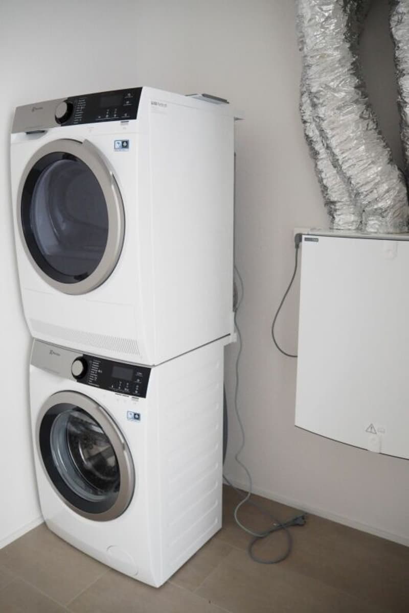 Moderne 2.5-Zimmerwohnung (6)
