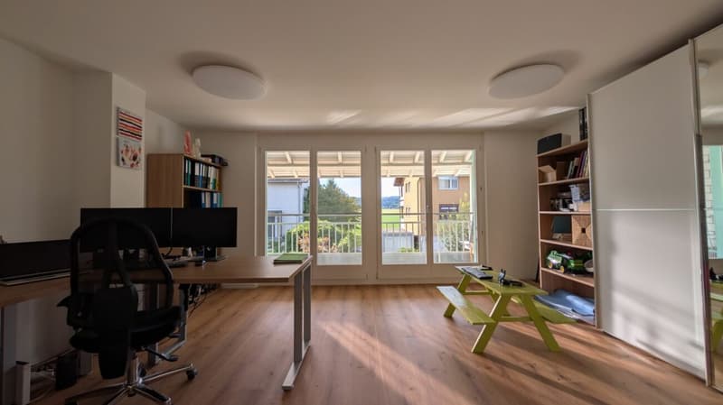 6.5-Zimmer-Reiheneinfamilienhaus mit Garten und modernem Ausbau (4)