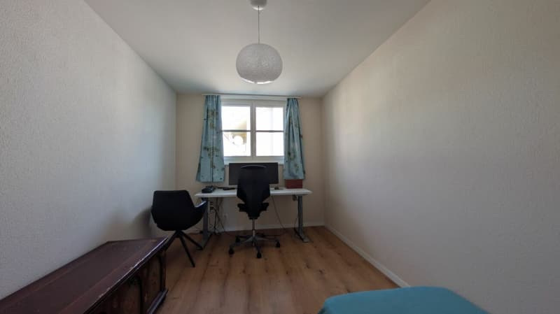 6.5-Zimmer-Reiheneinfamilienhaus mit Garten und modernem Ausbau (5)