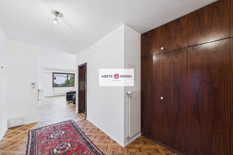 Appartamento con giardino privato in zona residenziale di pregio. (6)
