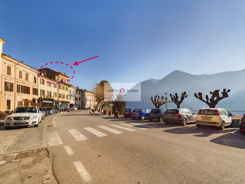 Ampi spazi, luminosità, vista lago e la magia di un piccolo borgo italiano. (7)