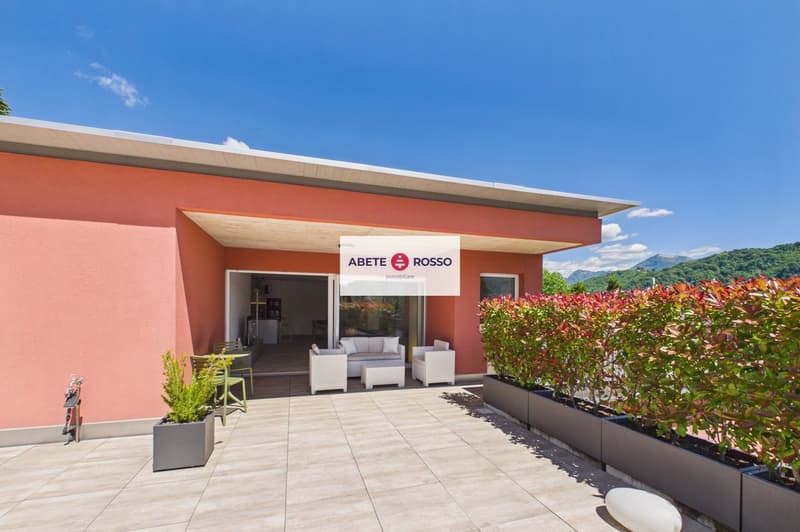 Splendido attico di 4.5 locali con ampia terrazza e finiture moderne. (5)