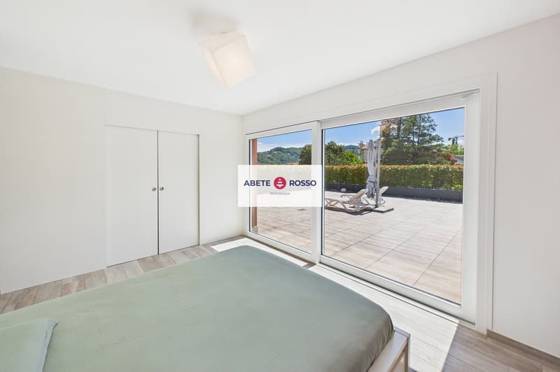 Splendido attico di 4.5 locali con ampia terrazza e finiture moderne. (28)