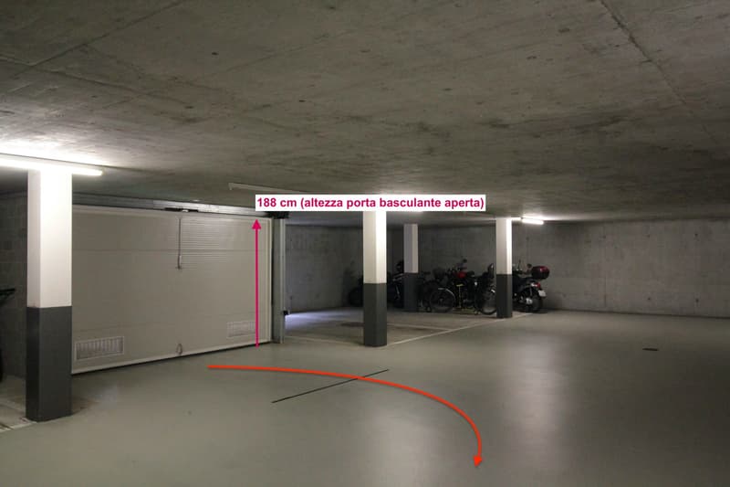 Posteggio in zona stazione ferroviaria FFS-Lugano, studio radio RSI, clinica Moncucco (3)