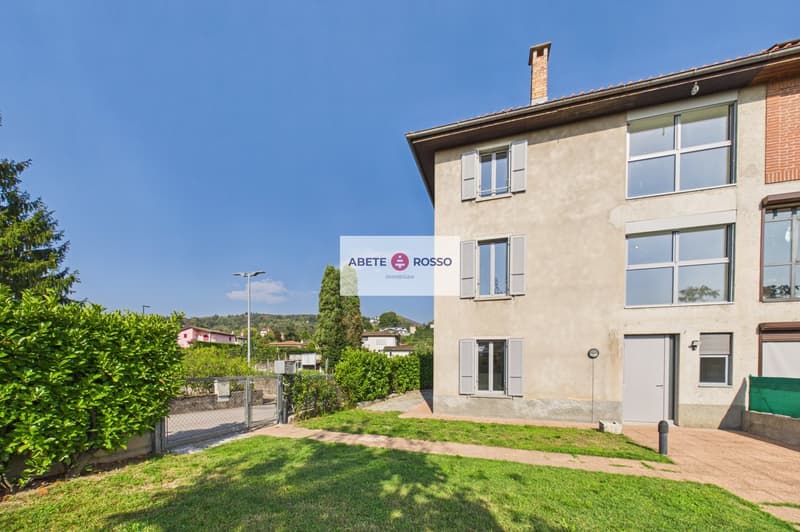 Casa unifamiliare contigua con giardino a Ligornetto (comune di Mendrisio). (2)