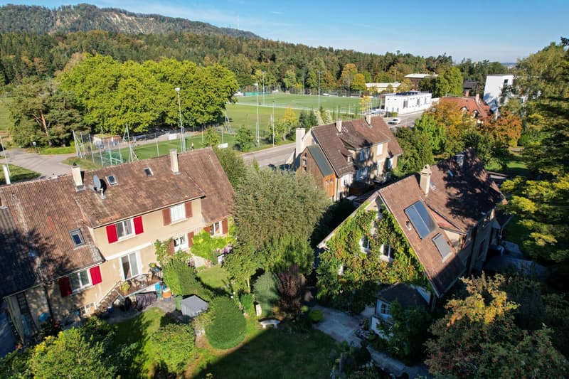 Gemütliches Doppelhaus mit viel Charme und lauschigem Garten (7)